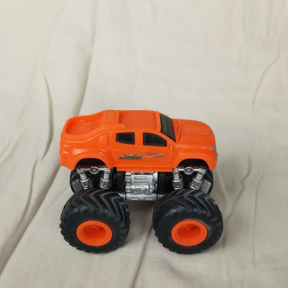 Chevrolet‎ Colorado Monster Truck Toy Kids Orange Excellent Removable Body 4x4